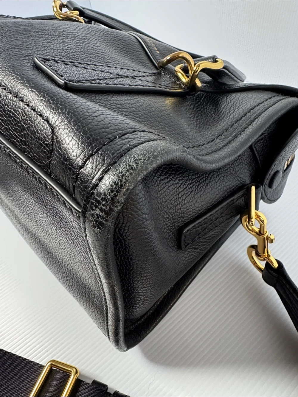 MARC JACOBS Wellington Black Pebbled Leather Satchel Crossbody Gold Hardware